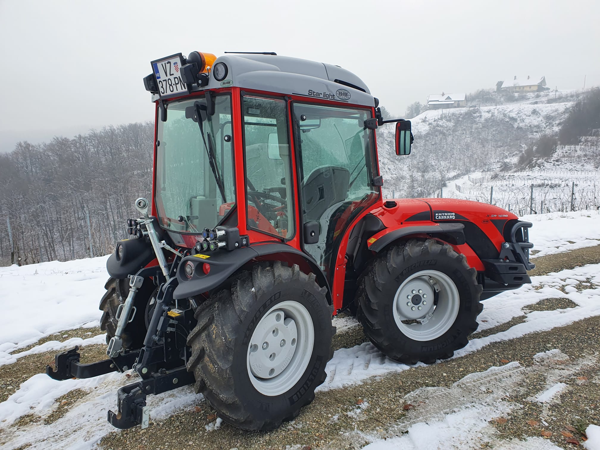traktor zimi 4